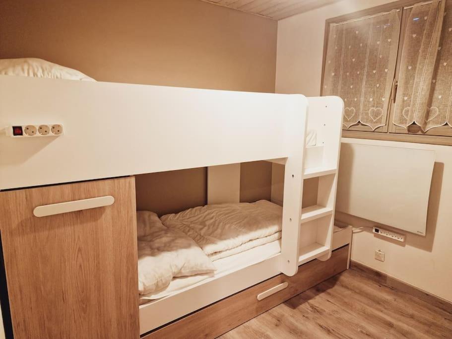 Le Picoulet : Appartement Tout Confort Coeur De Village Ла-Фу Экстерьер фото